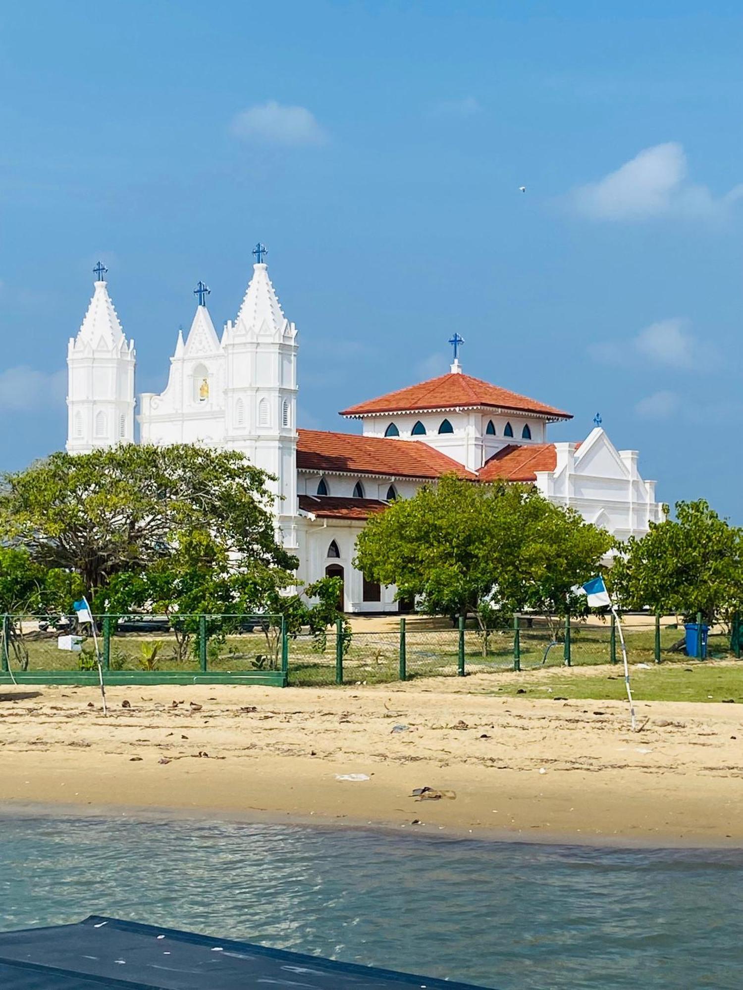 Villa Sethawadi Hotel And Kitesurf Centre Kalpitiya Exterior foto